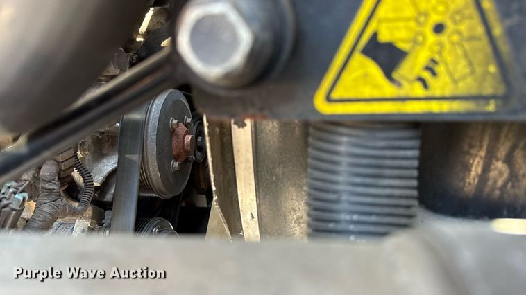 image for item MZ9406 2013 Caterpillar CT660S semi truck