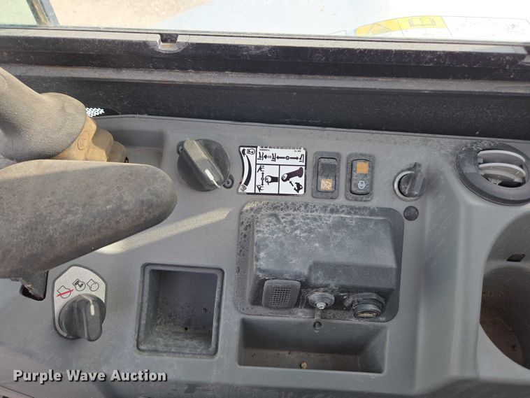 image for item YA0745 2021 Bobcat E60 mini excavator