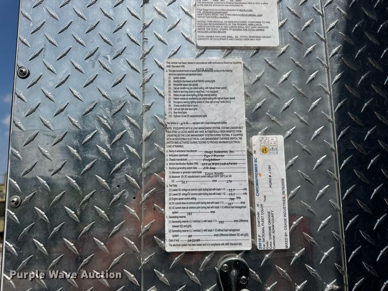 image for item DI9765 2010 Freightliner Business Class M2 ambulance