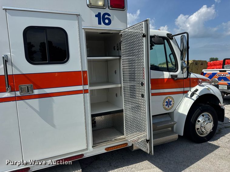 image for item DI9765 2010 Freightliner Business Class M2 ambulance