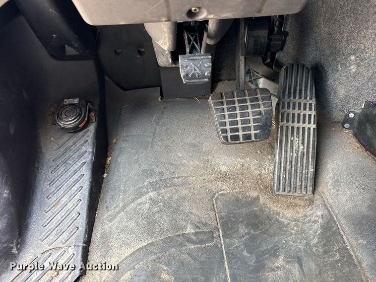 image for item DI9765 2010 Freightliner Business Class M2 ambulance