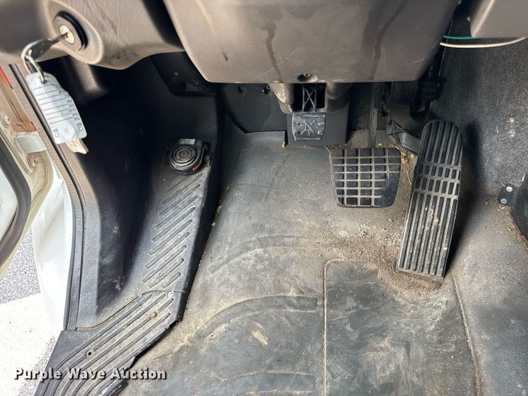 image for item DI9765 2010 Freightliner Business Class M2 ambulance