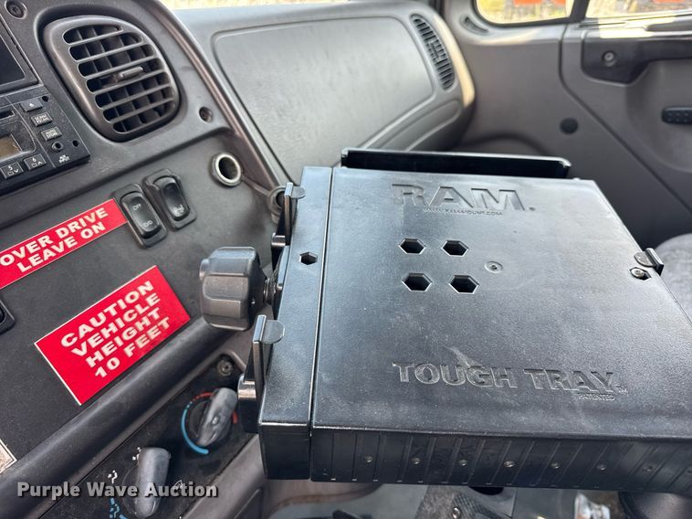 image for item DI9765 2010 Freightliner Business Class M2 ambulance