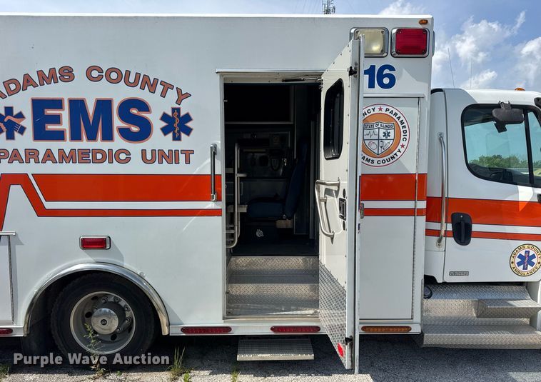 image for item DI9765 2010 Freightliner Business Class M2 ambulance