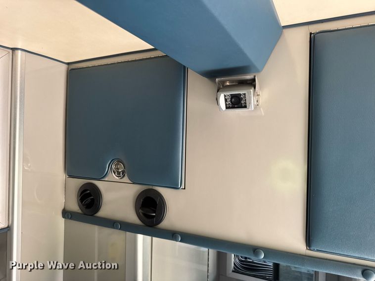 image for item DI9765 2010 Freightliner Business Class M2 ambulance