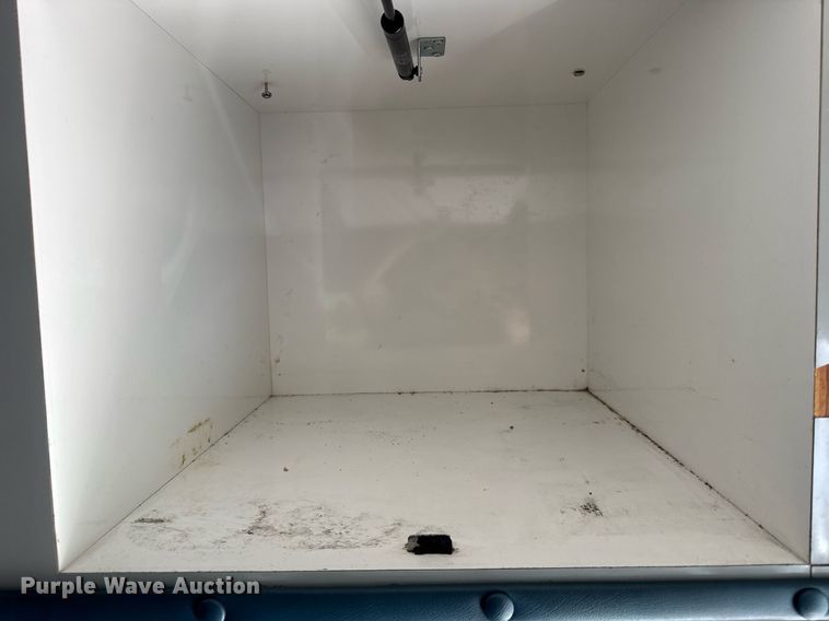 image for item DI9765 2010 Freightliner Business Class M2 ambulance