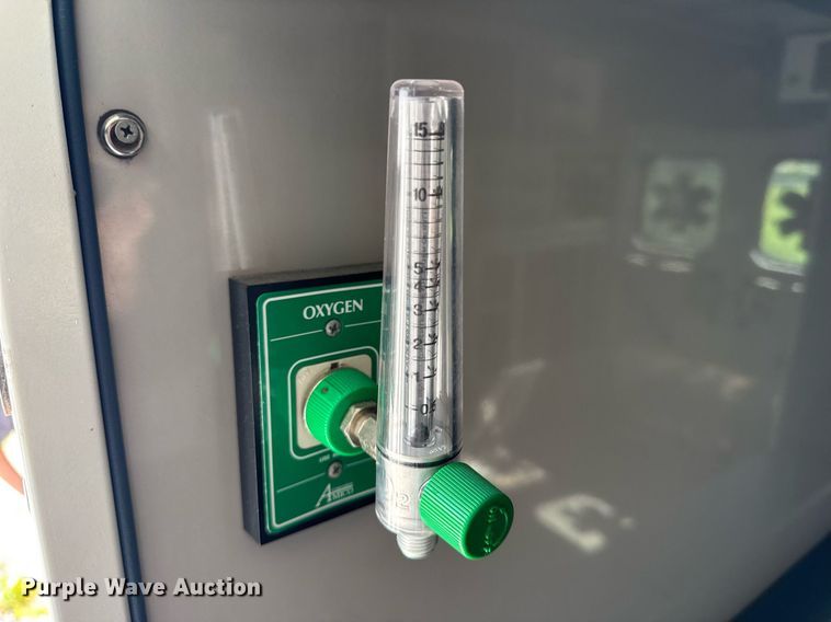 image for item DI9765 2010 Freightliner Business Class M2 ambulance