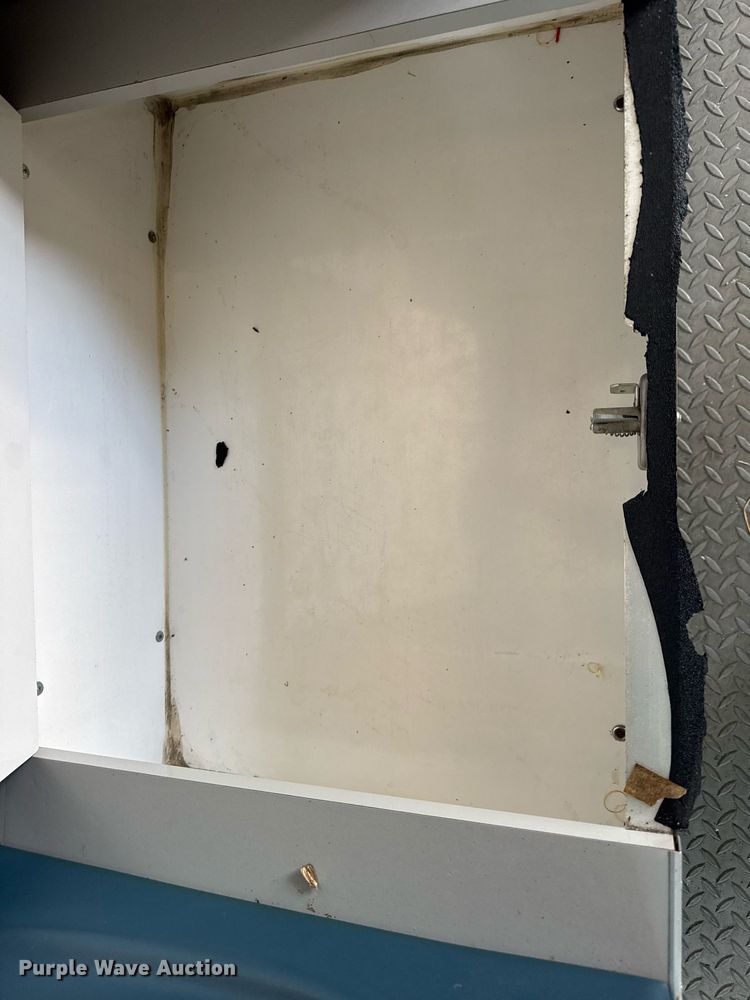 image for item DI9765 2010 Freightliner Business Class M2 ambulance