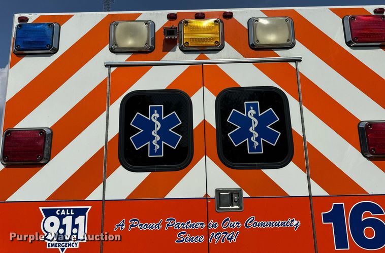 image for item DI9765 2010 Freightliner Business Class M2 ambulance