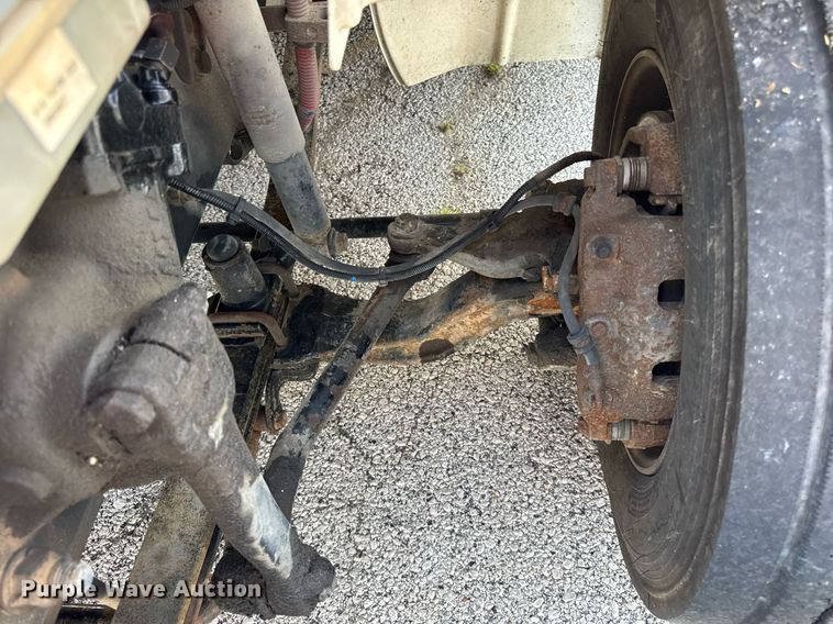 image for item DI9765 2010 Freightliner Business Class M2 ambulance