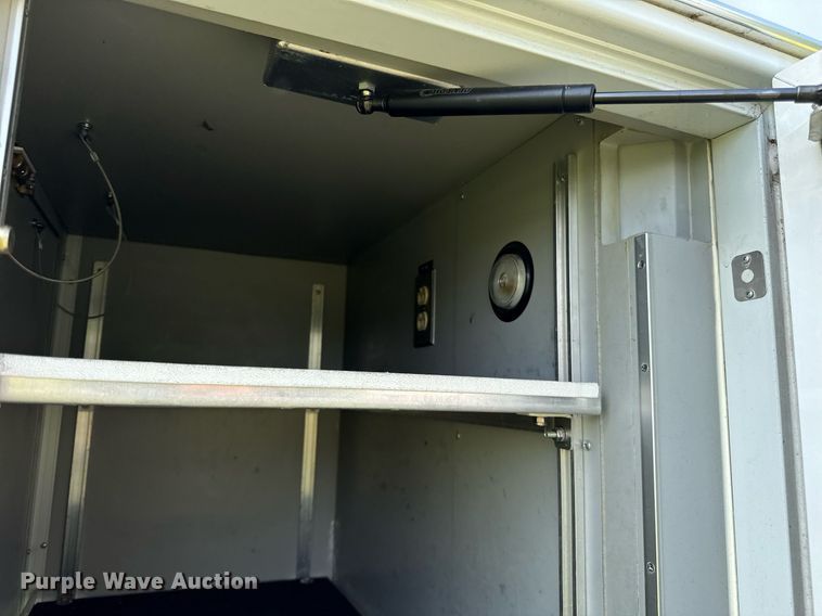 image for item DI9816 2006 Ford E450 Super Duty ambulance