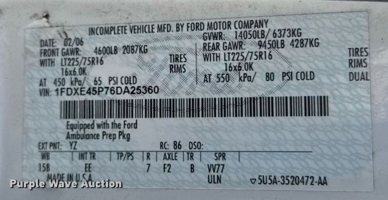 image for item DI9816 2006 Ford E450 Super Duty ambulance