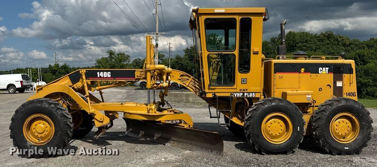 image for item DI9904 1986 Caterpillar 140G motor grader