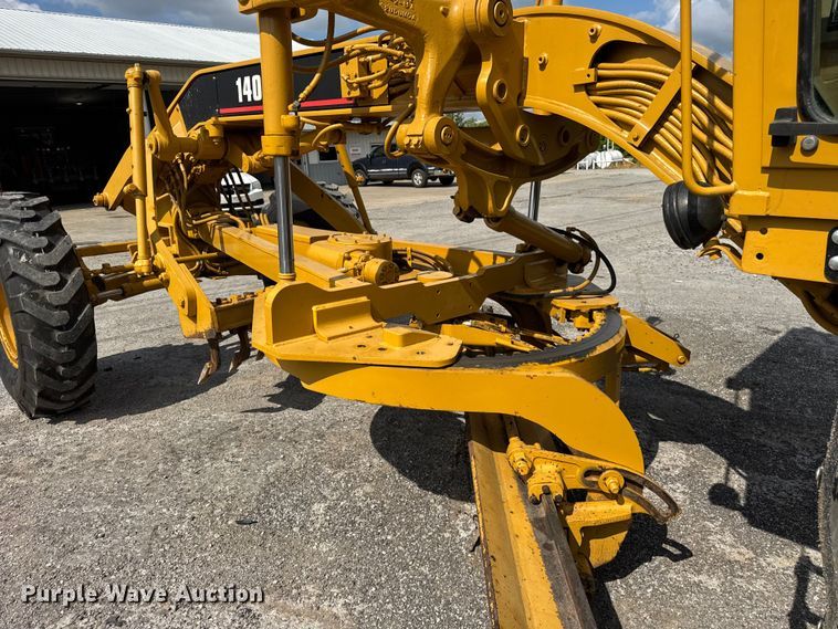 image for item DI9904 1986 Caterpillar 140G motor grader