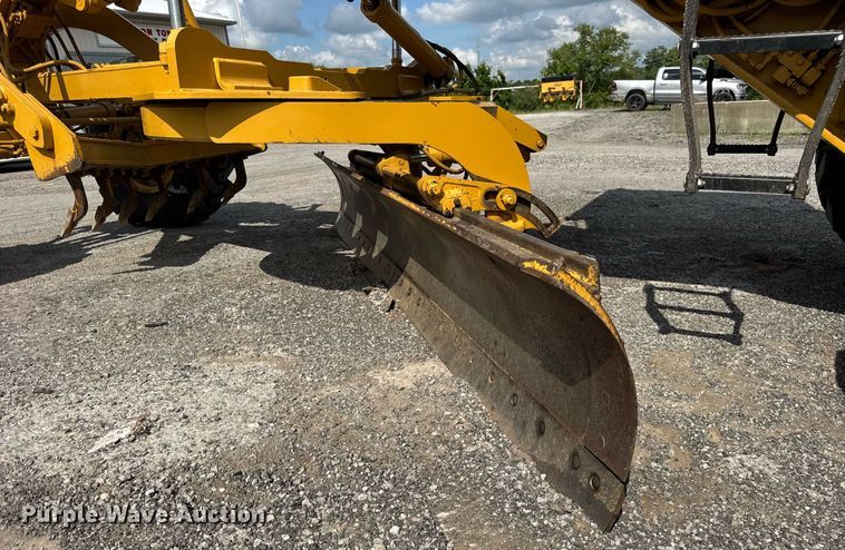 image for item DI9904 1986 Caterpillar 140G motor grader