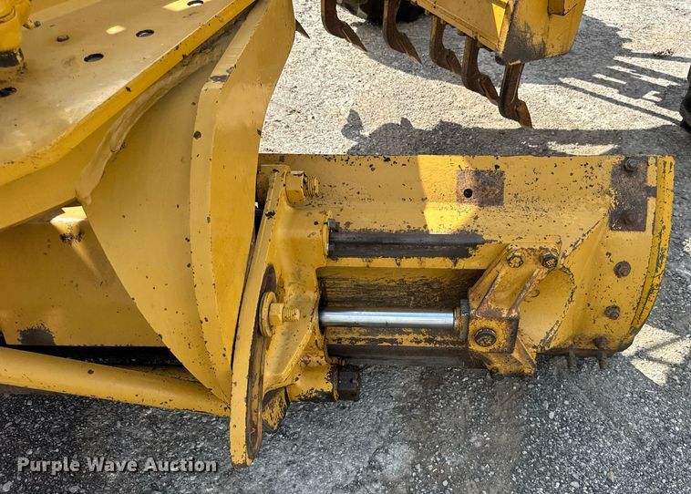 image for item DI9904 1986 Caterpillar 140G motor grader