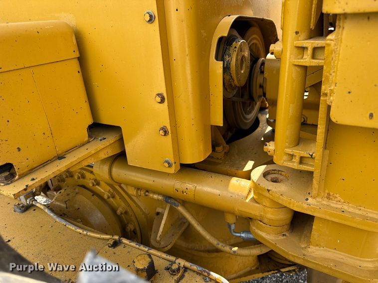 image for item DI9904 1986 Caterpillar 140G motor grader