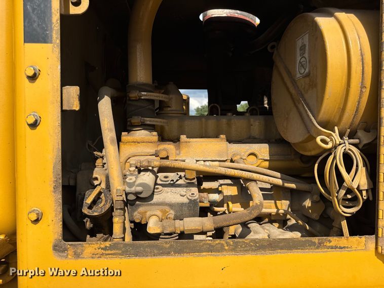 image for item DI9904 1986 Caterpillar 140G motor grader