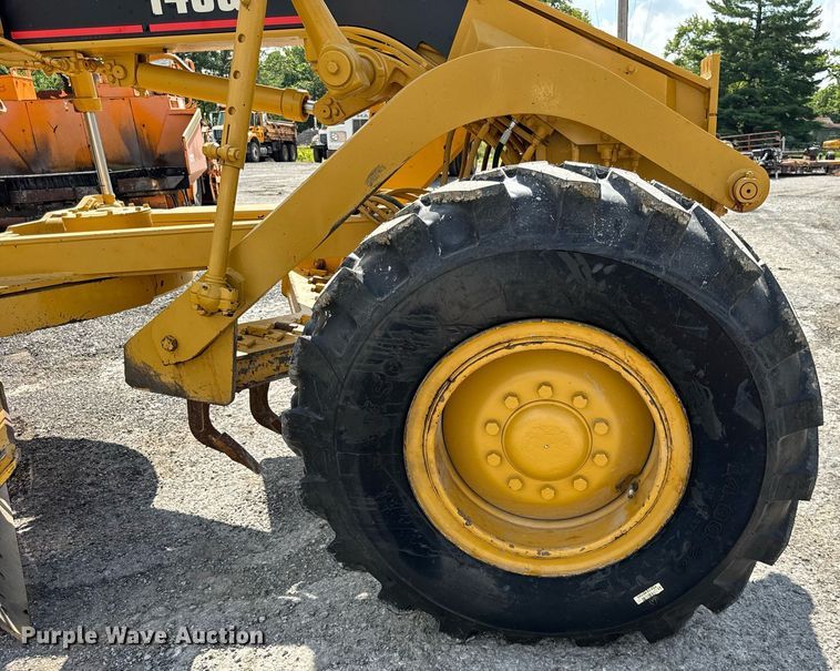 image for item DI9904 1986 Caterpillar 140G motor grader