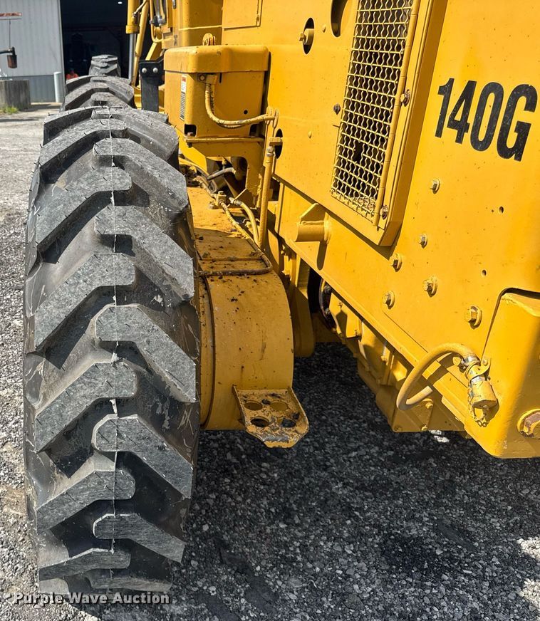 image for item DI9904 1986 Caterpillar 140G motor grader