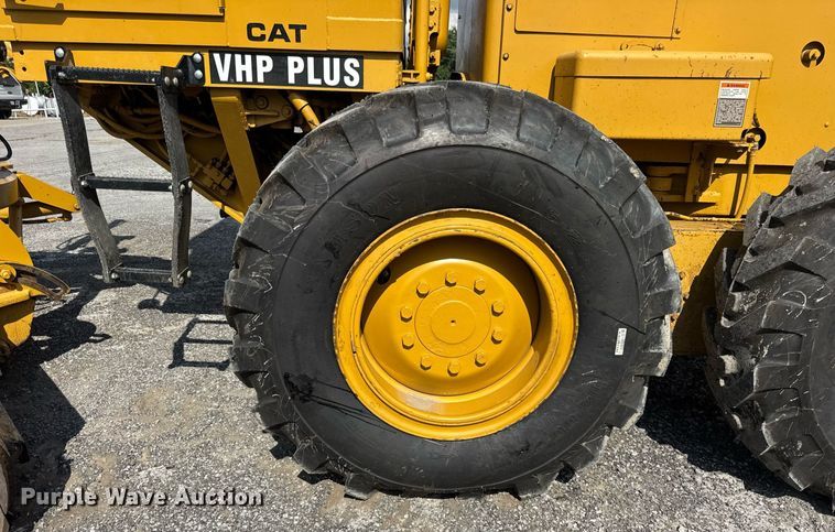 image for item DI9904 1986 Caterpillar 140G motor grader