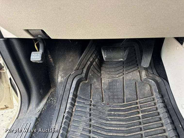 image for item DI9910 2011 Dodge Grand Caravan van