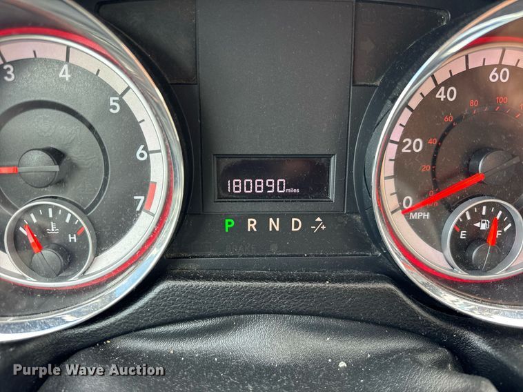 image for item DI9910 2011 Dodge Grand Caravan van