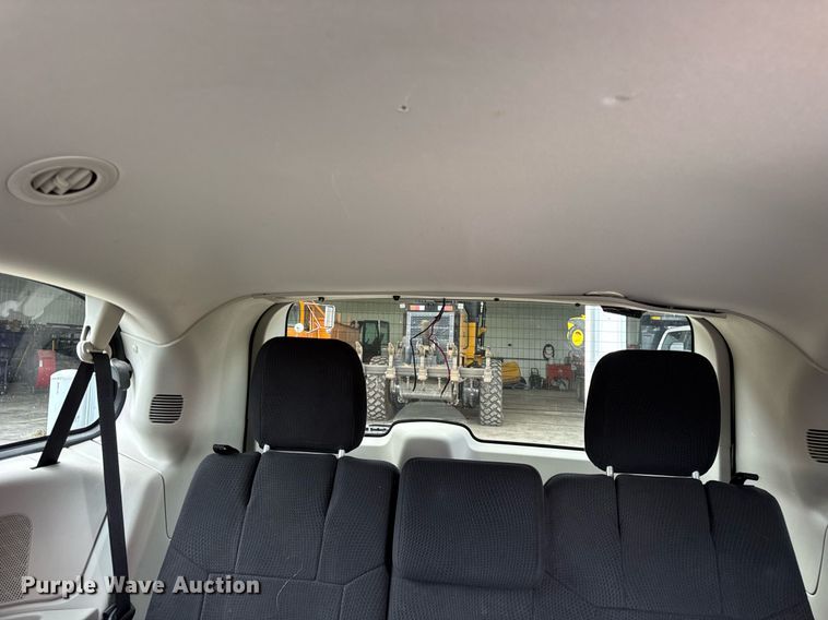 image for item DI9910 2011 Dodge Grand Caravan van