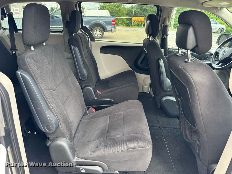 image for item DI9910 2011 Dodge Grand Caravan van