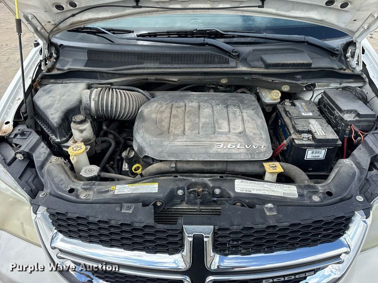 image for item DI9910 2011 Dodge Grand Caravan van