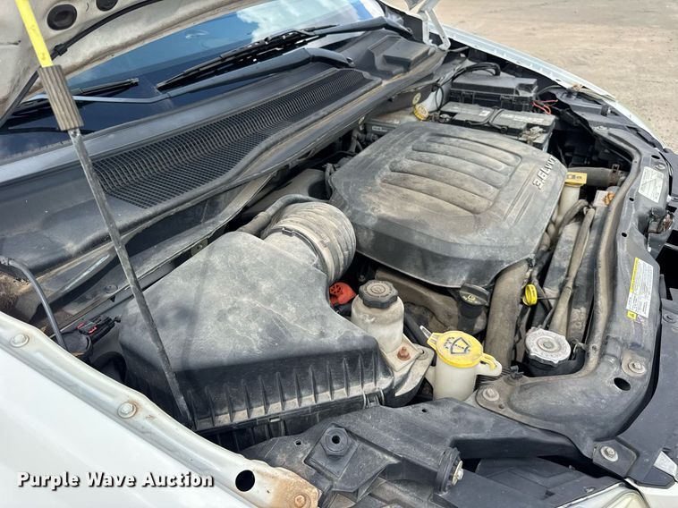 image for item DI9910 2011 Dodge Grand Caravan van