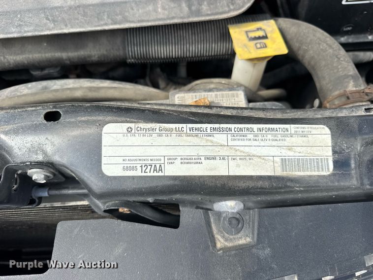 image for item DI9910 2011 Dodge Grand Caravan van