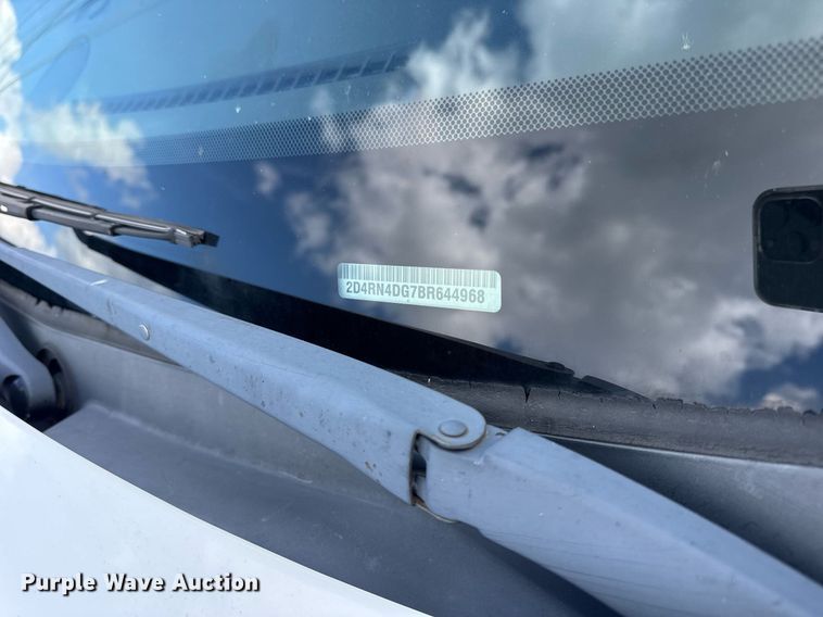 image for item DI9910 2011 Dodge Grand Caravan van