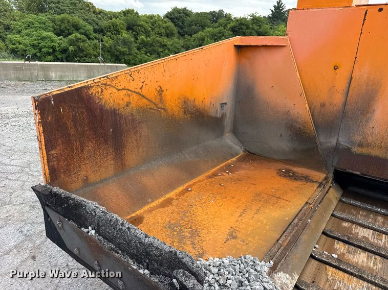 image for item DI9945 1993 Barber Greene BG210B paver