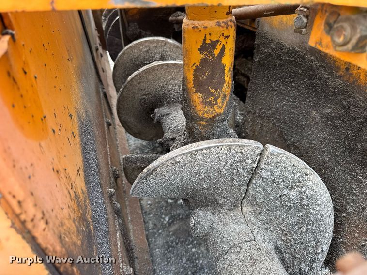 image for item DI9945 1993 Barber Greene BG210B paver