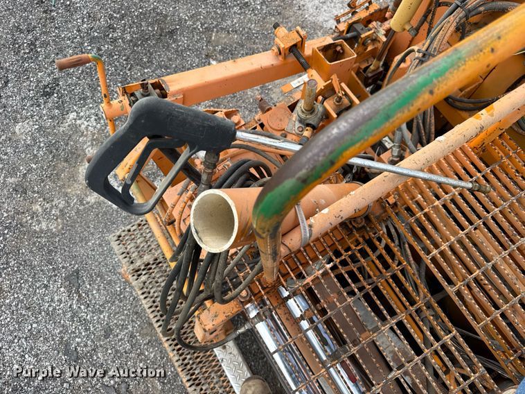 image for item DI9945 1993 Barber Greene BG210B paver