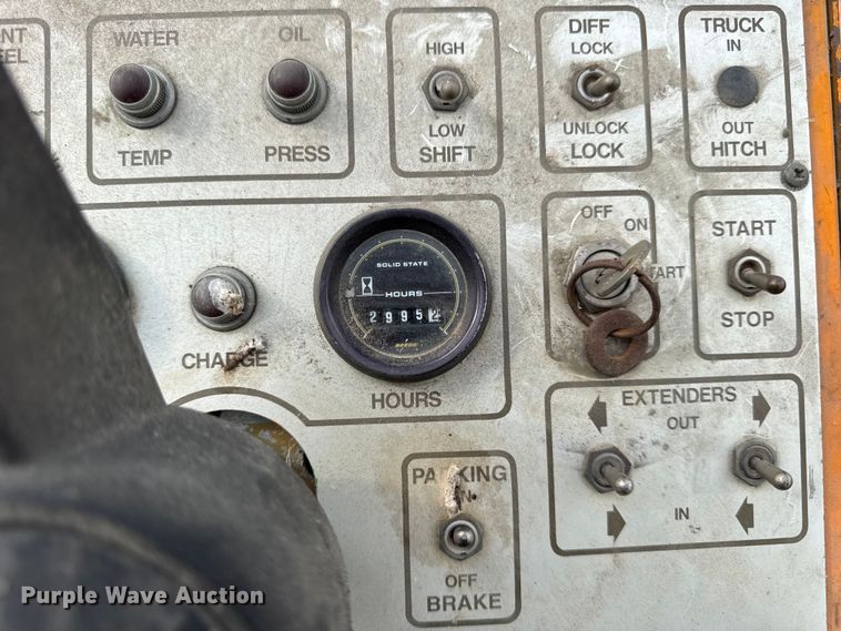 image for item DI9945 1993 Barber Greene BG210B paver