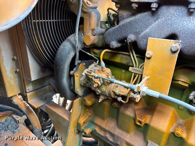 image for item DI9945 1993 Barber Greene BG210B paver