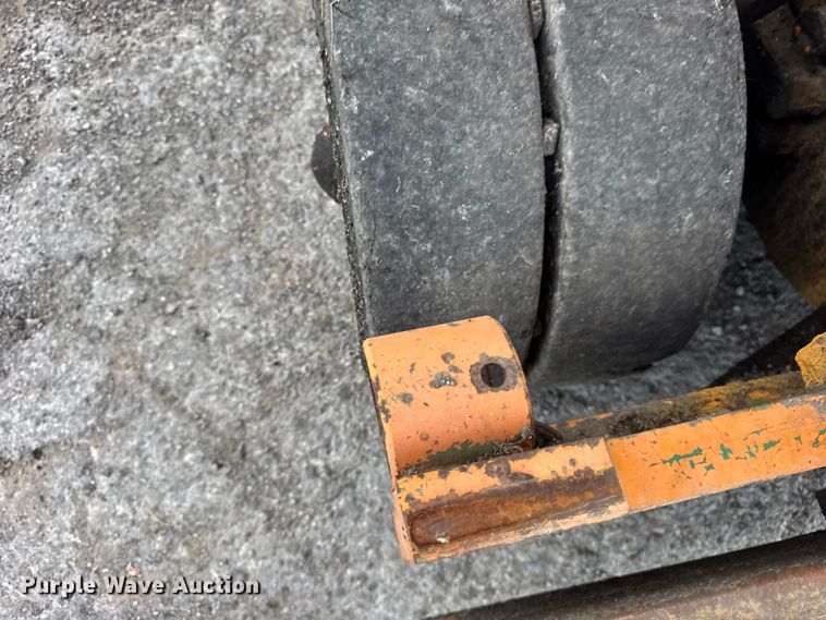 image for item DI9945 1993 Barber Greene BG210B paver