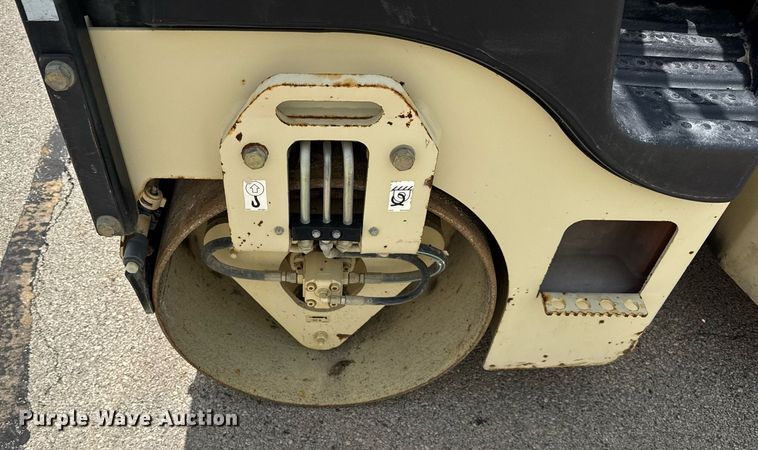 image for item DI9952 Ingersoll Rand DD14 double drum vibratory roller