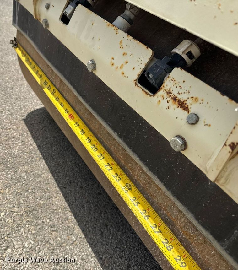 image for item DI9952 Ingersoll Rand DD14 double drum vibratory roller