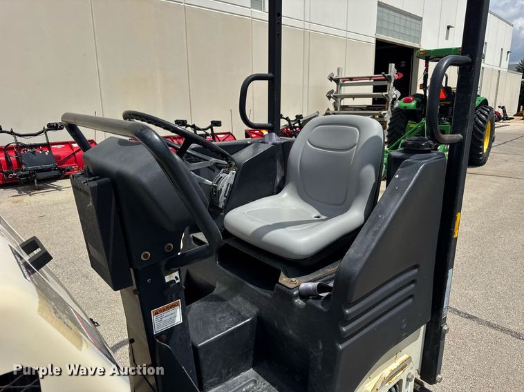 image for item DI9952 Ingersoll Rand DD14 double drum vibratory roller