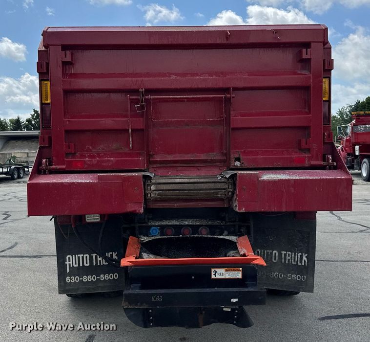 image for item DI9953 2003 Sterling L8500 dump truck