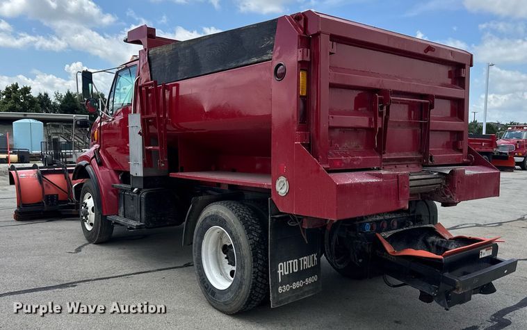 image for item DI9953 2003 Sterling L8500 dump truck
