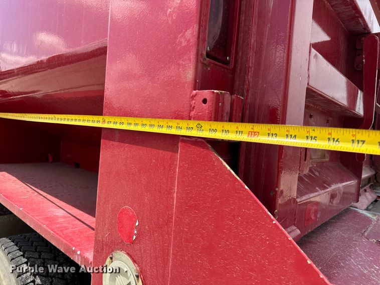 image for item DI9953 2003 Sterling L8500 dump truck