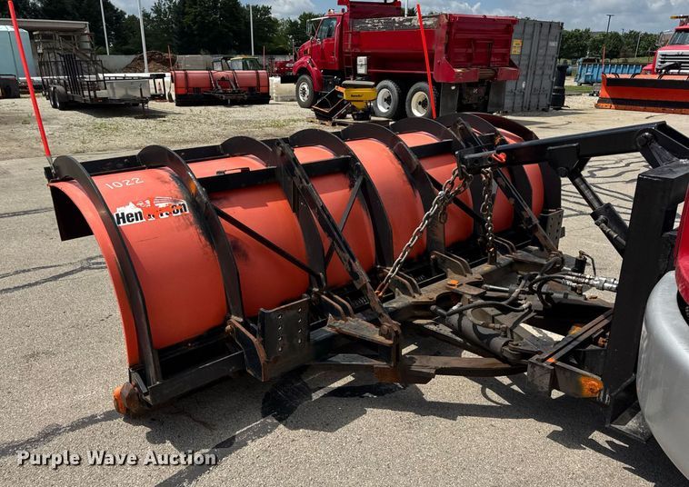 image for item DI9953 2003 Sterling L8500 dump truck