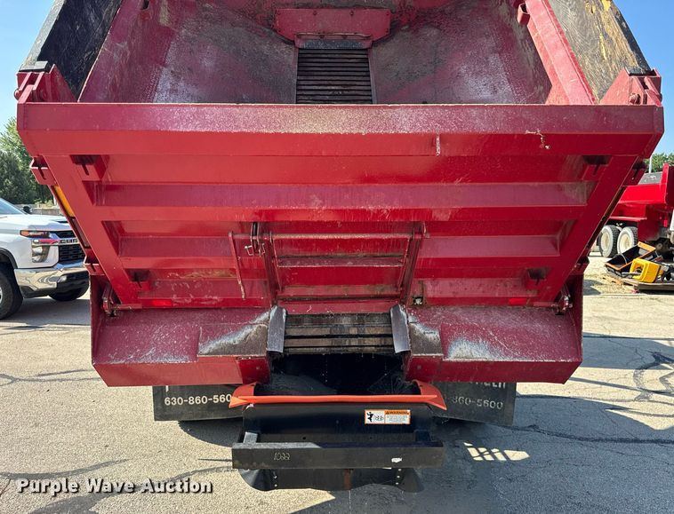 image for item DI9953 2003 Sterling L8500 dump truck