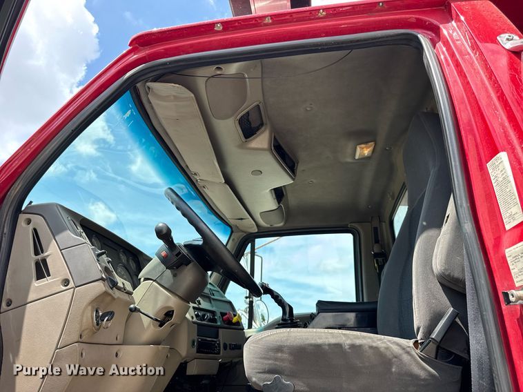 image for item DI9953 2003 Sterling L8500 dump truck