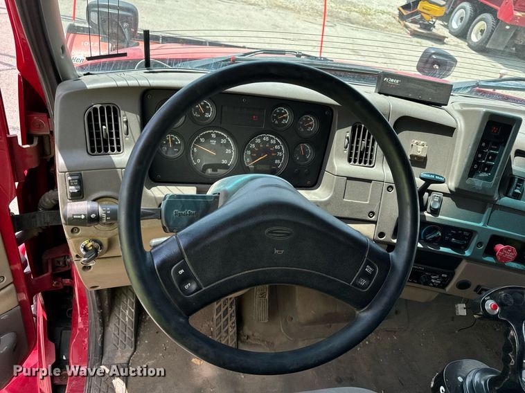 image for item DI9953 2003 Sterling L8500 dump truck