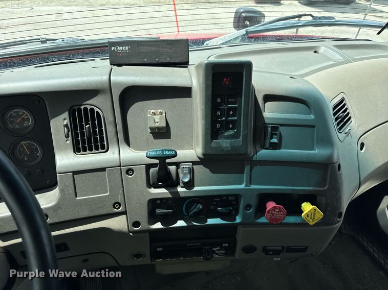 image for item DI9953 2003 Sterling L8500 dump truck